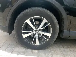 Toyota RAV4 2017 Black