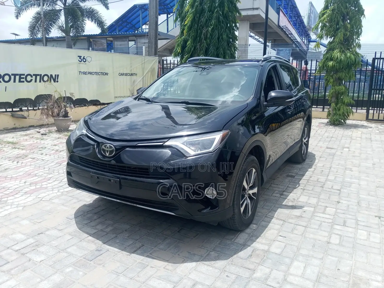 Toyota RAV4 2017 Black