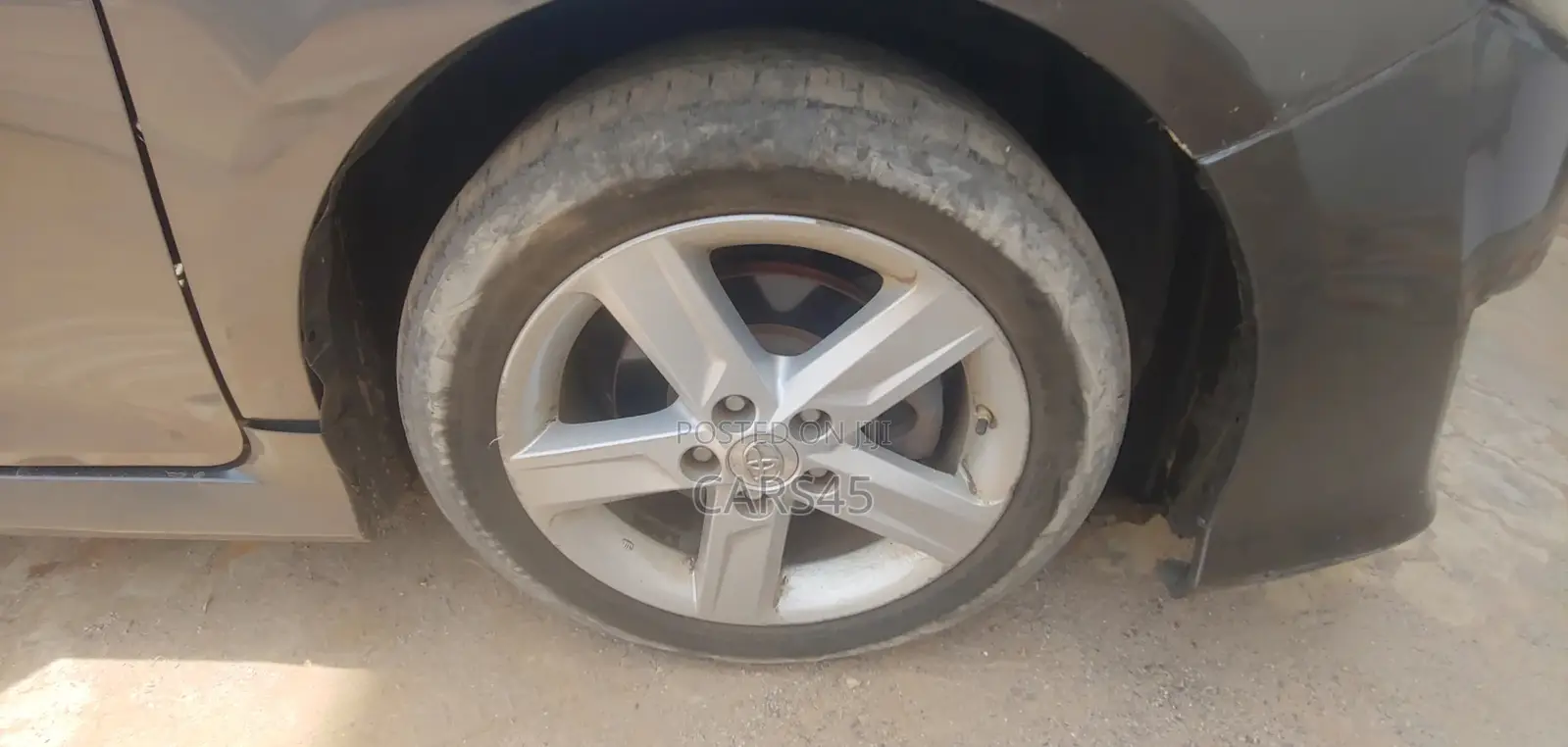 Toyota Camry 2012 Gray