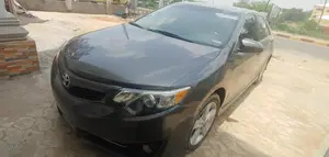 Toyota Camry 2012 Gray
