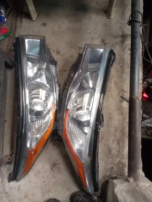 Original Headlight Highlander 2015 Model Available