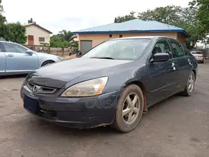Honda Accord 2004 Gray