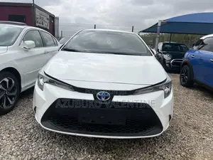 Toyota Corolla 2021 White