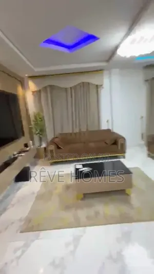2bdrm Apartment in Yaba, Alagomeji for rent