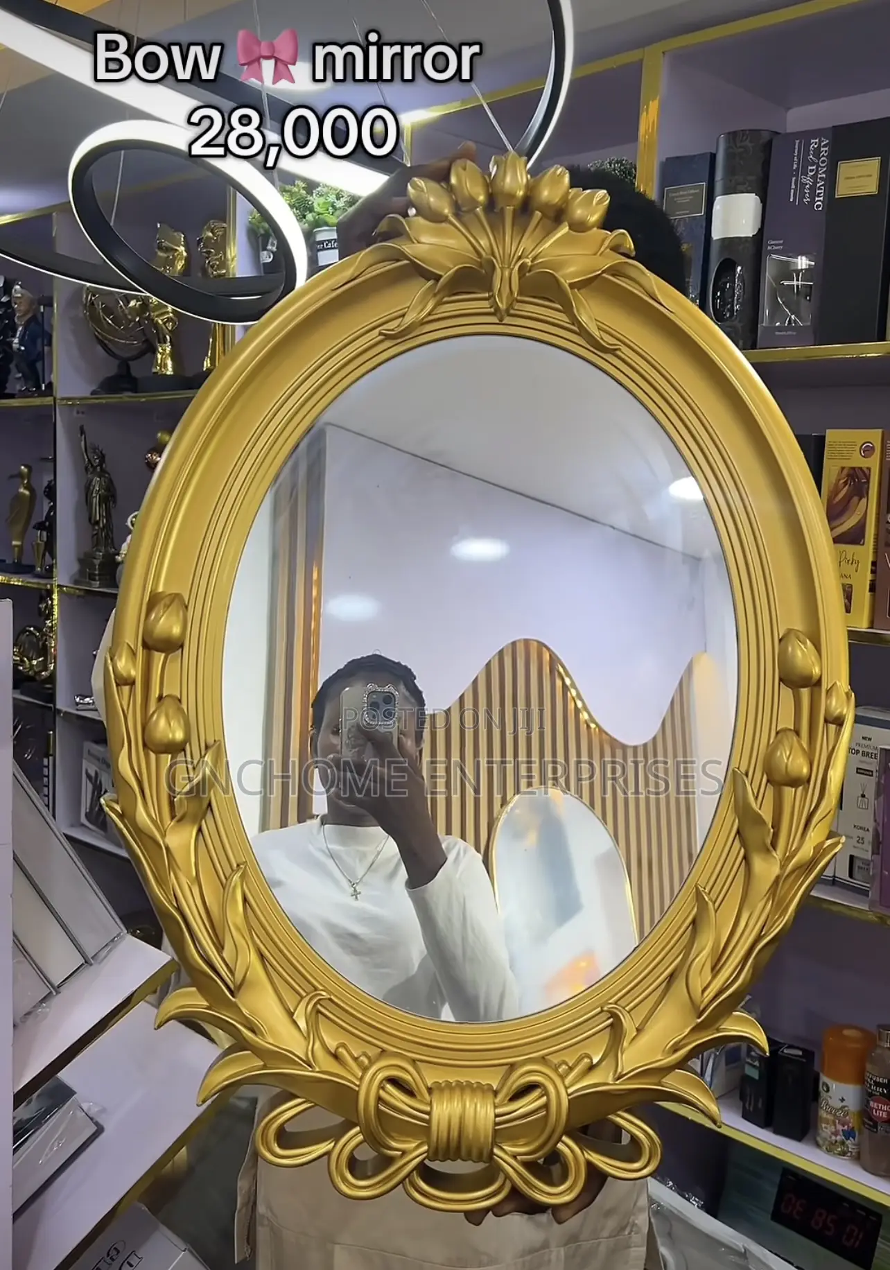 Gold Frame Mirror (Bow)