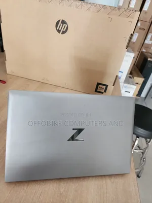 Laptop HP ZBook Firefly G8 16GB Intel Core i7 SSD 256GB