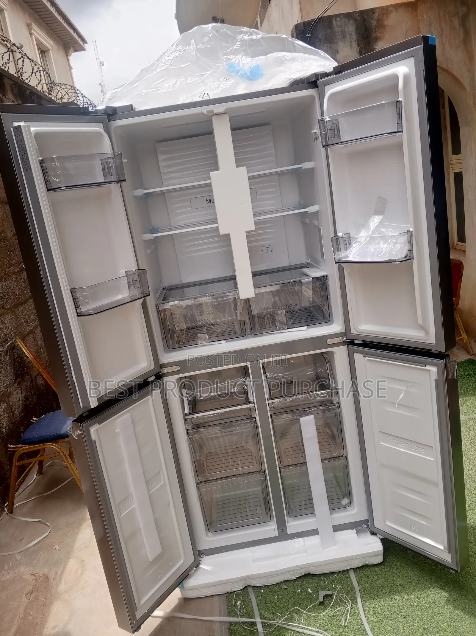 Ultra-Modern Hisense 4-Door Side-by-Side Fridge
