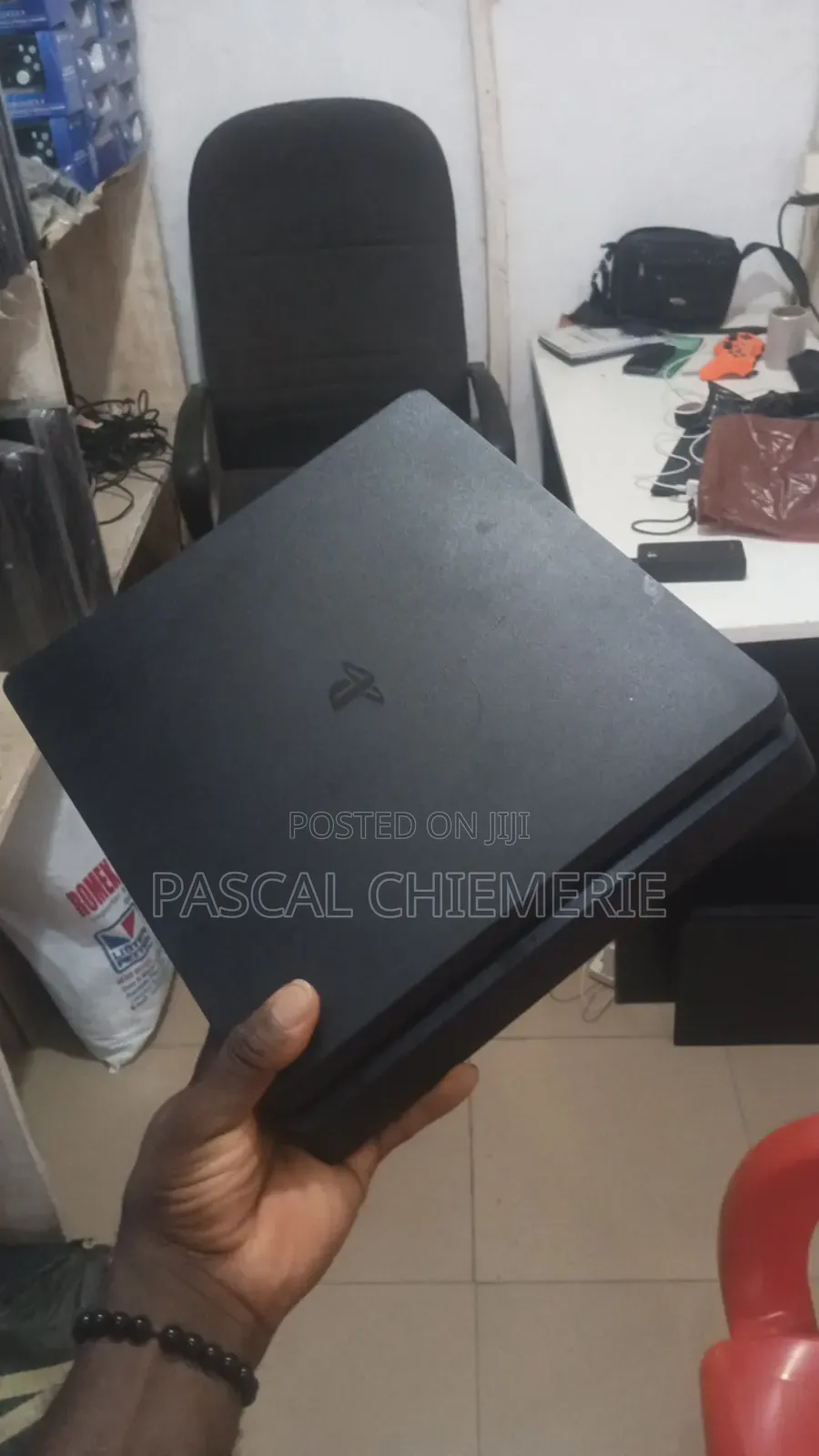 Play Station 4