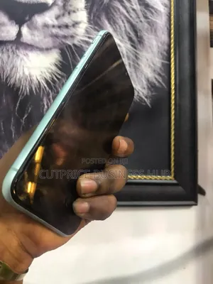 Apple iPhone 11 64 GB