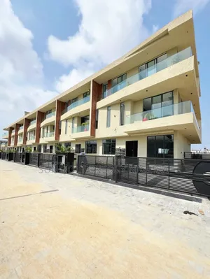 5bdrm Duplex in Lekki Phase 1 for sale