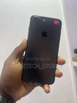 Apple iPhone 7 Plus 32 GB Black
