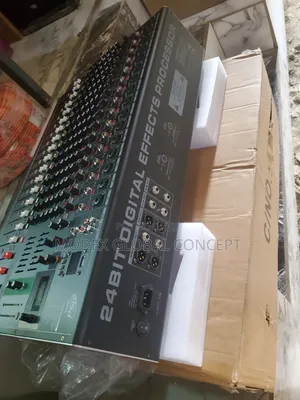 16 Channel Live Mixer