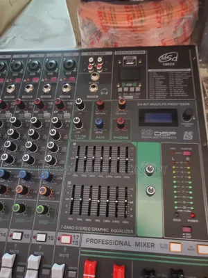 16 Channel Live Mixer