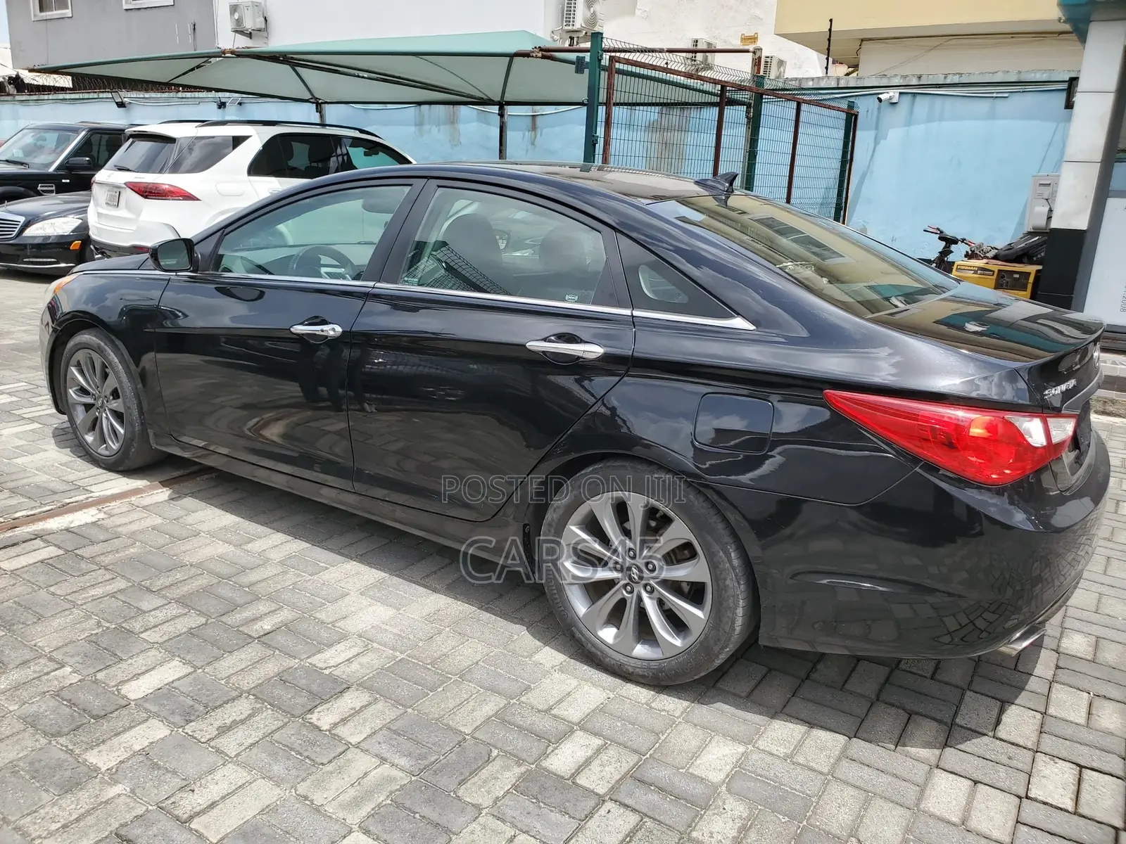 Hyundai Sonata 2011 Black