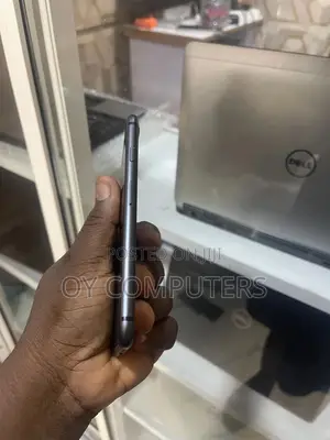 Apple iPhone 8 64 GB Black
