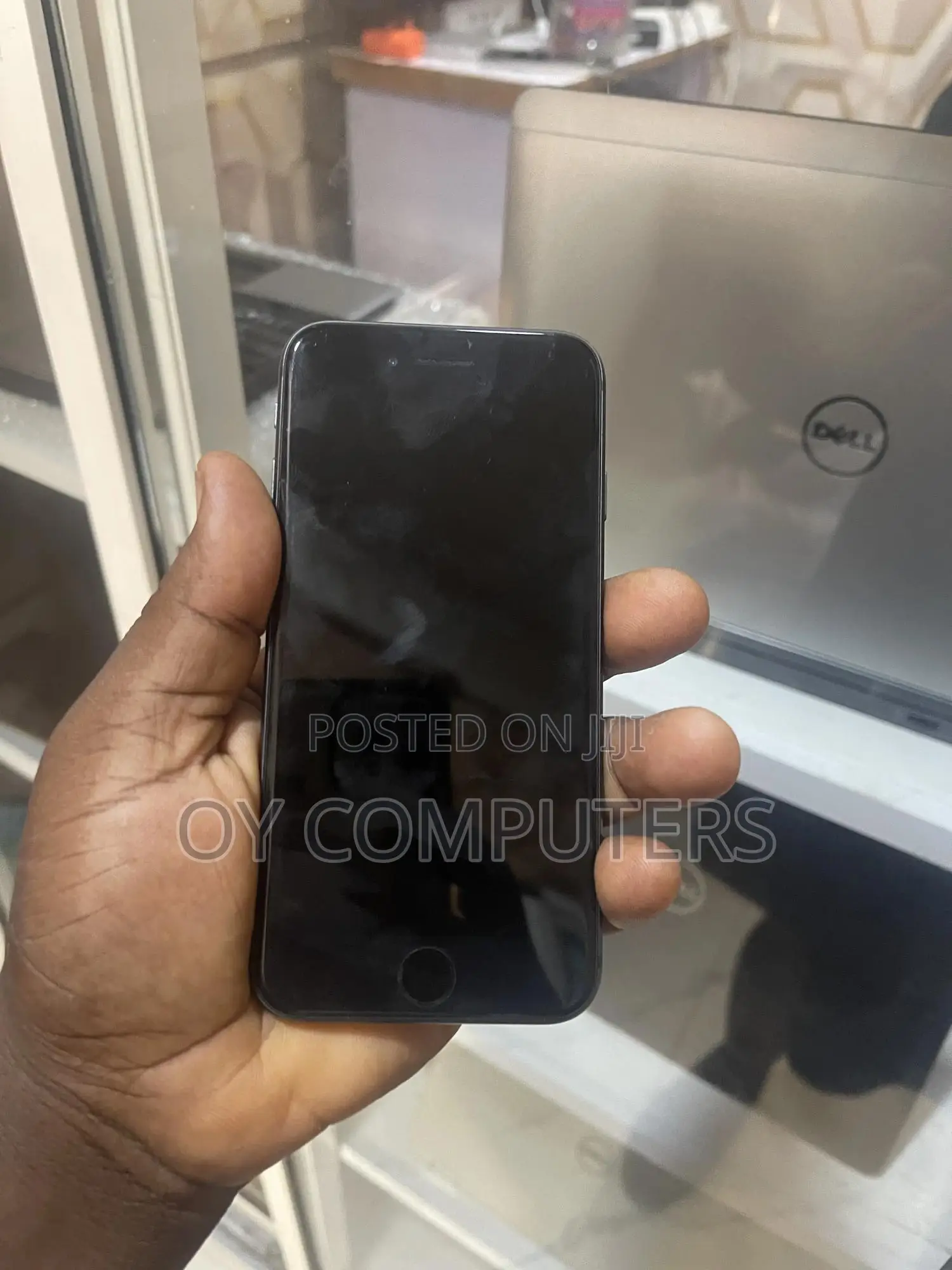Apple iPhone 8 64 GB Black