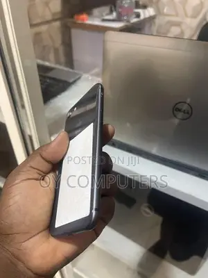 Apple iPhone 8 64 GB Black