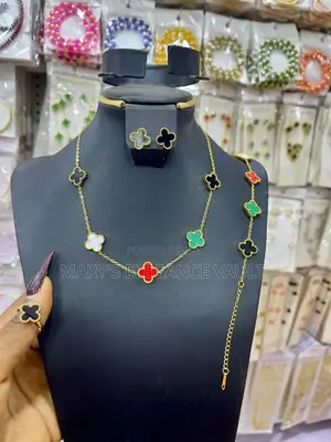 Van Clef and Arpels Necklace Combo