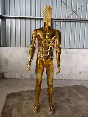 Male Gold Mannequin With Basket Head