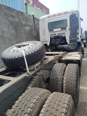 Brand New: Tx 371 Tractor Unit