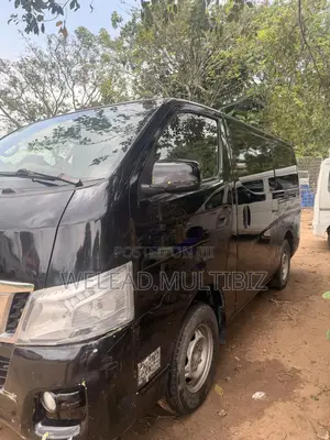Nissan Caravan (Urvan) 2013 Black