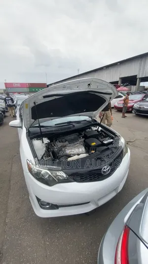 Toyota Camry 2013 White