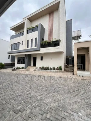 5bdrm Duplex in Guzape District for sale