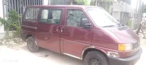 Volkswagen Transporter 2003 Red