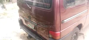 Volkswagen Transporter 2003 Red
