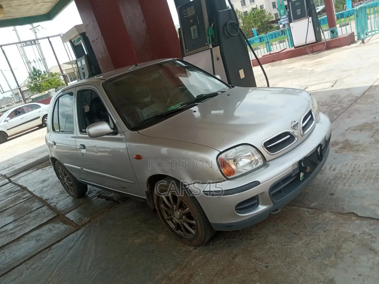 Nissan Micra 2001 Gray