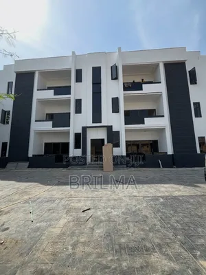 3bdrm Apartment in Wuse 2 for sale
