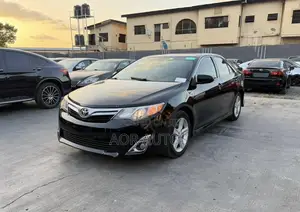 Toyota Camry SE 4dr Sedan (2.5L 4cyl 6A) 2013 Black