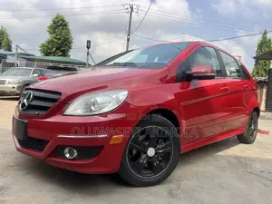Mercedes-Benz B-Class 2010 Red