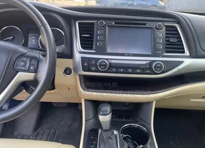 Toyota Highlander XLE 4dr SUV (3.5L 6cyl 6A) 2015 Green