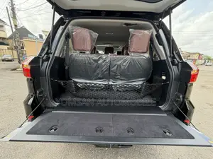 Lexus LX 570 AWD 2016 Black