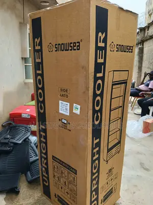Brand New Snowsea Upright Display Cooler Lc-500w