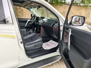Toyota Land Cruiser Prado 2016 White
