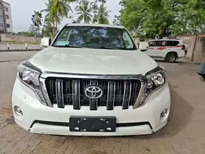 Toyota Land Cruiser Prado 2016 White