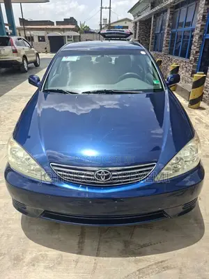 Toyota Camry LE 4dr Sedan (2.4L 4cyl 5A) 2005 Blue
