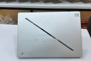 Laptop Asus ROG Zephyrus G14 32GB AMD Ryzen 9 SSD 1T