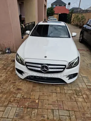 Mercedes-Benz E300 2019 White
