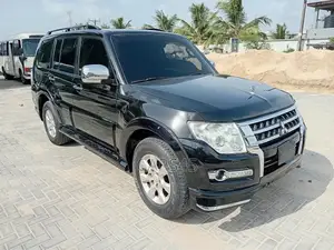 Mitsubishi Pajero V80 3.5 V6 GL/GLS 2015 Black