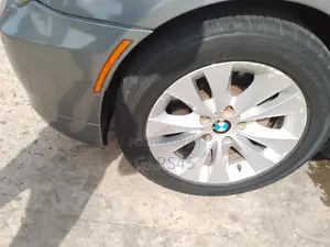 BMW 523i 2008 Gray