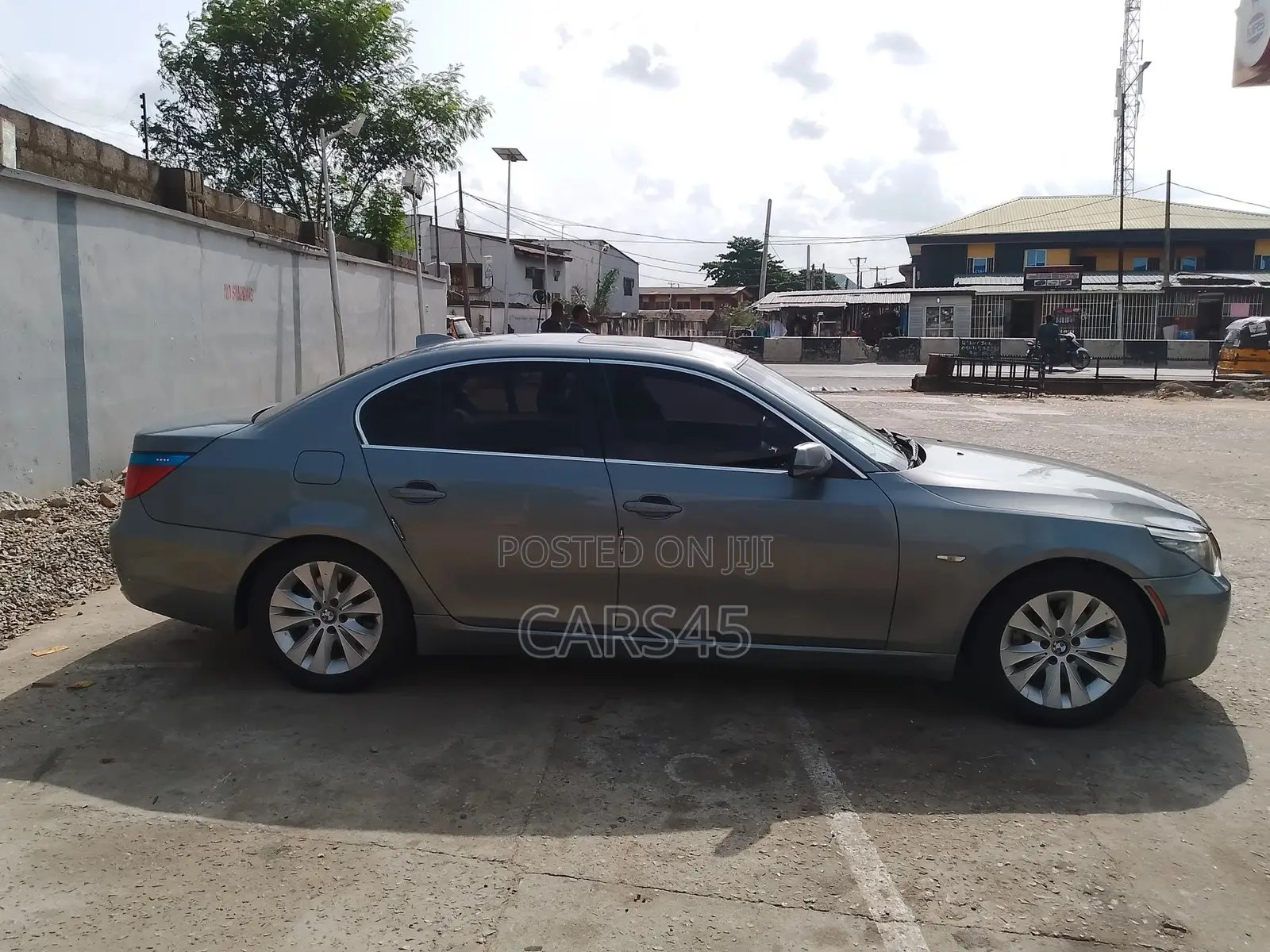 BMW 523i 2008 Gray