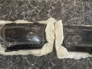2009 Toyota Tundra Headlights