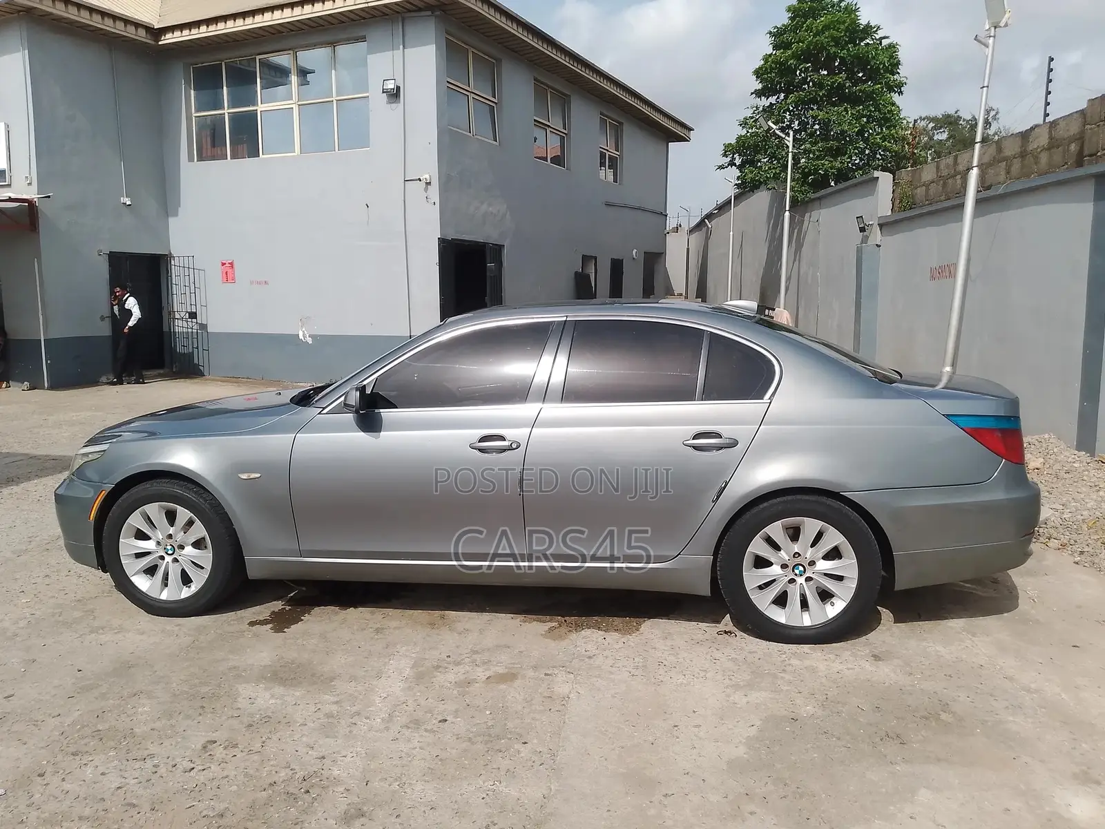 BMW 523i 2008 Gray
