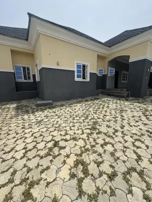 4bdrm Bungalow in Mabglobal, Karsana for rent