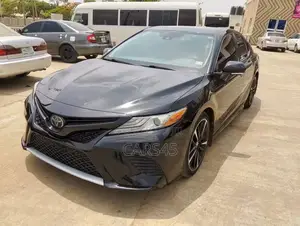 Toyota Camry XSE V6 (3.5L V6 8A) 2019 Black