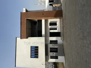 5bdrm Duplex in Guzape District for sale
