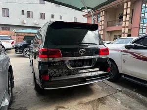 Toyota Land Cruiser 2017 Black